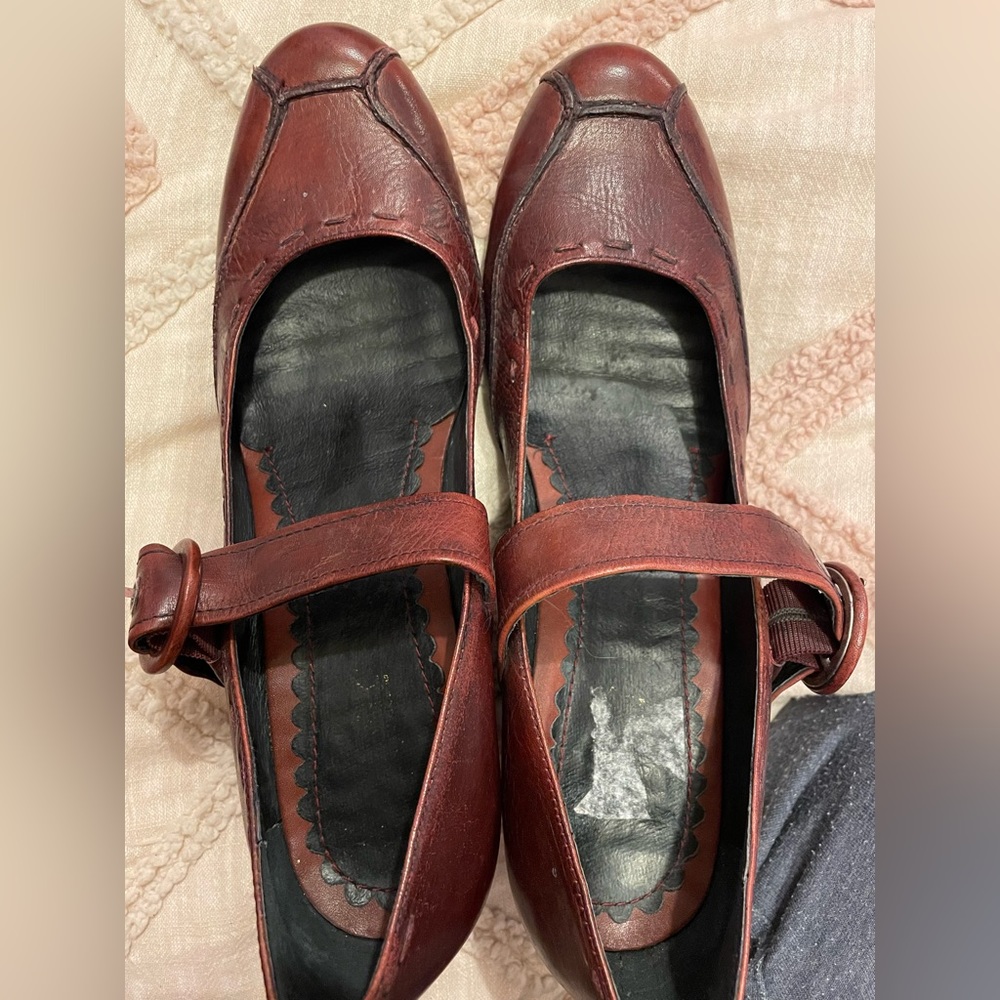 Leather cranberry red size 39 Pikolinos